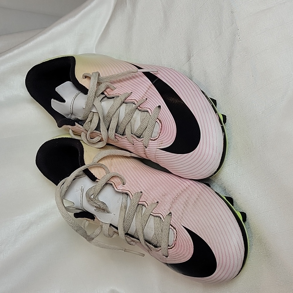 Nike Mercurial Cleats sz 8.5